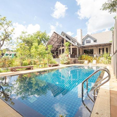 Capital O 75378 Thawapee Resort 라용 외부 사진