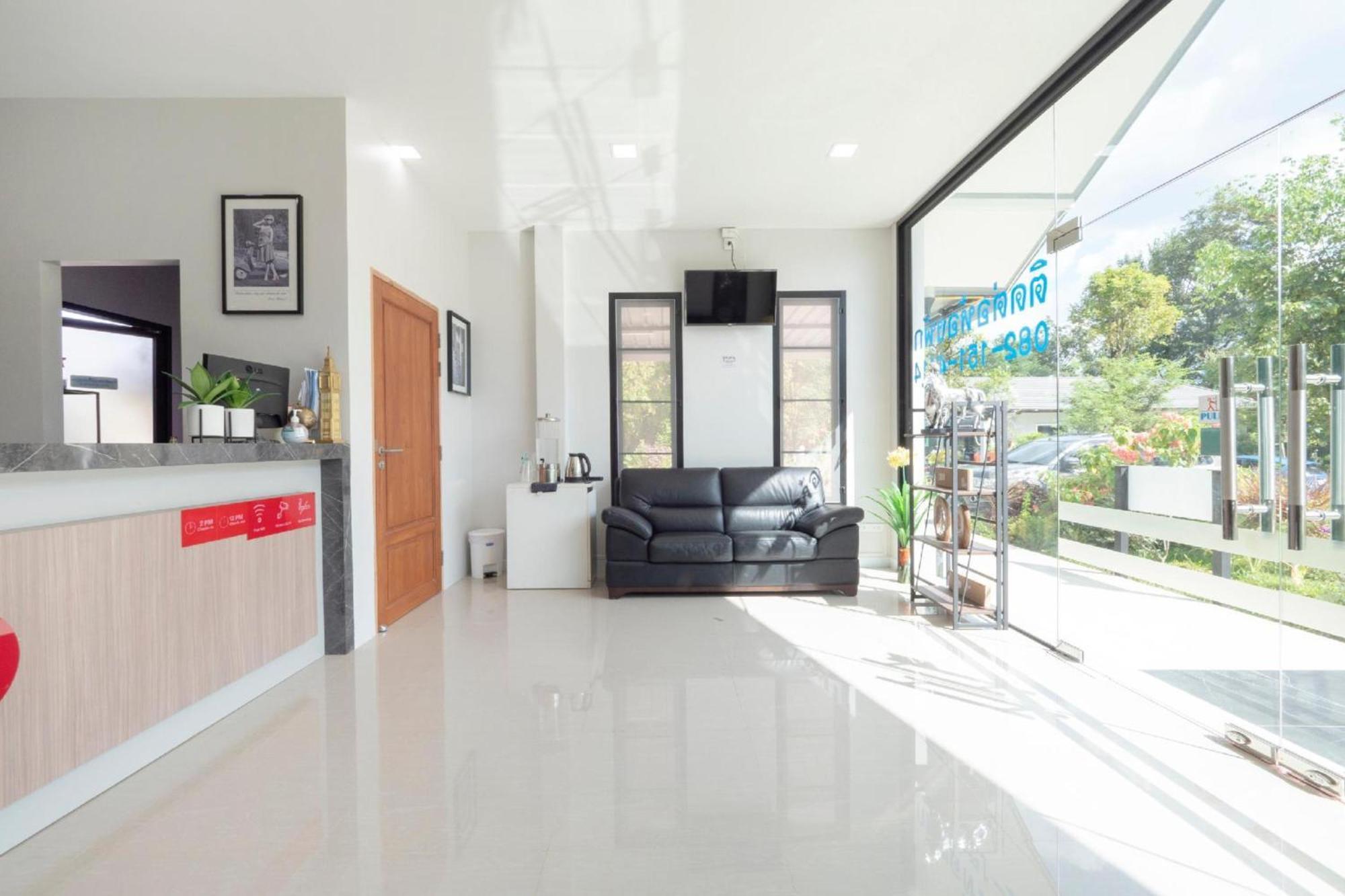 Capital O 75378 Thawapee Resort 라용 외부 사진