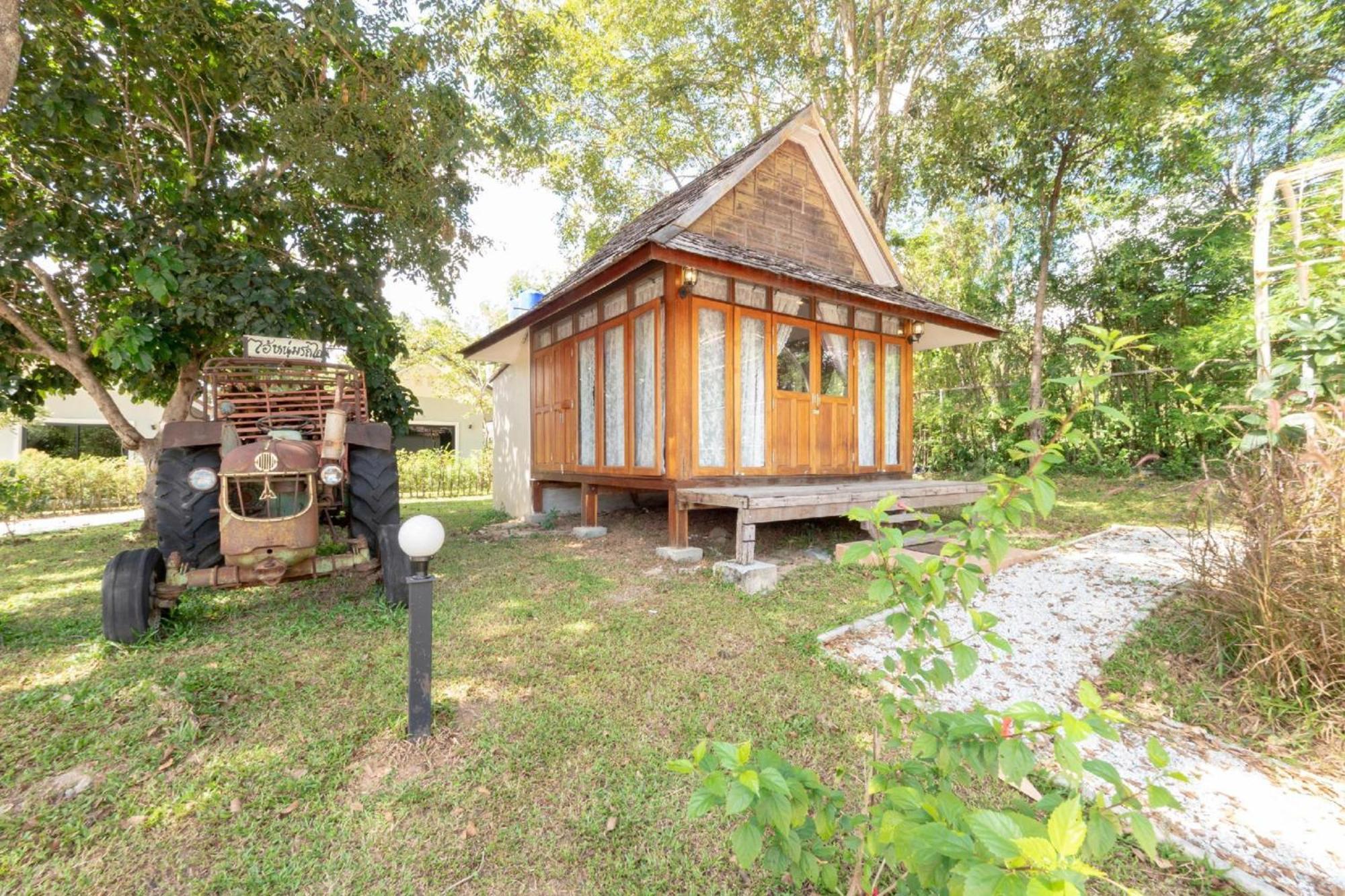 Capital O 75378 Thawapee Resort 라용 외부 사진